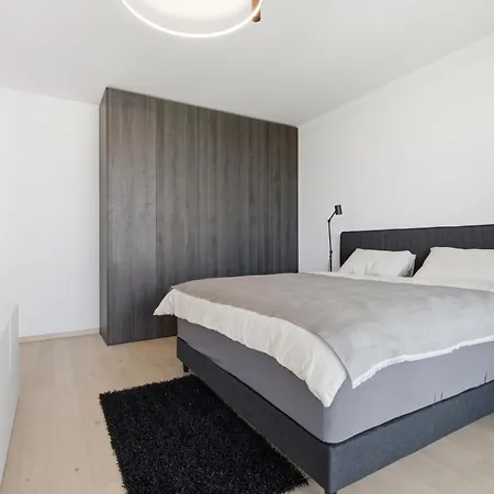 Daire Eurovea Tower 33rd Floor Free Parking *