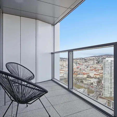 Lägenhet Eurovea Tower 33rd Floor Free Parking *