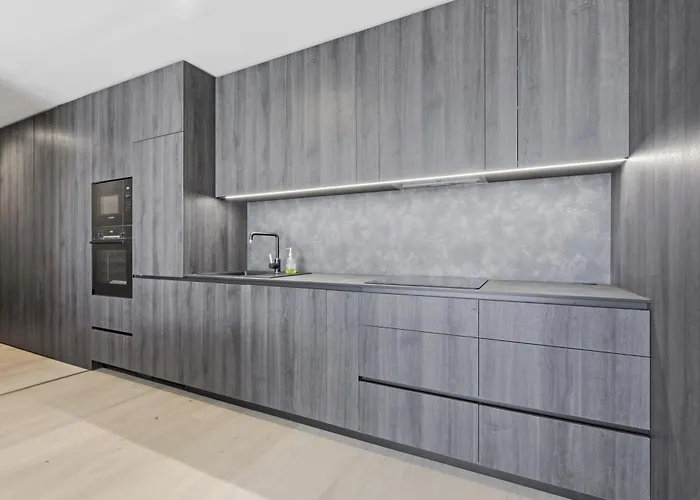 Eurovea Tower 33rd Floor Free Parking Lejlighed